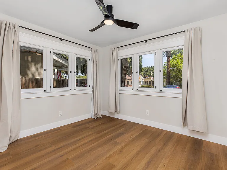 3844 Linwood Pl — Photo 18