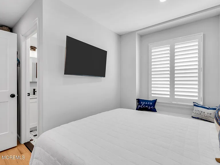 24 E Penguin Way — Photo 12