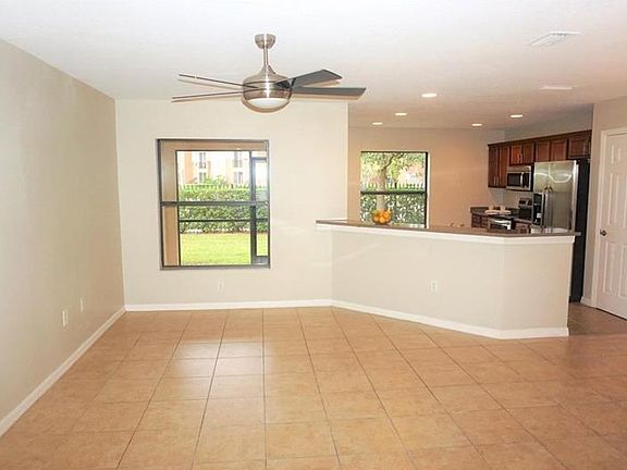 3rd image of 2407 Hibiscus Bay Ln