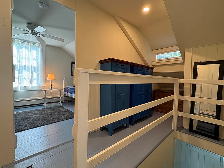 528 Third Beach Rd — Photo 20