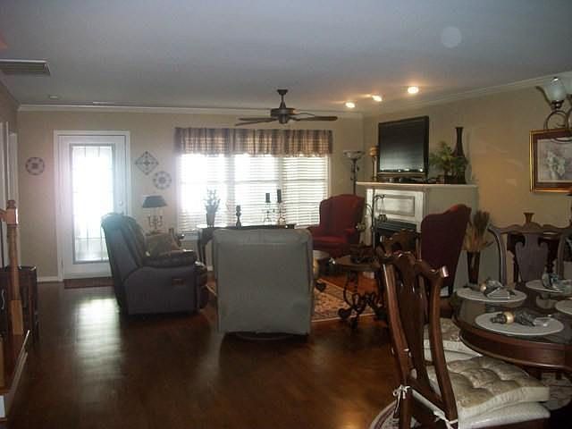 2nd image of 120B Pinnacle Ln