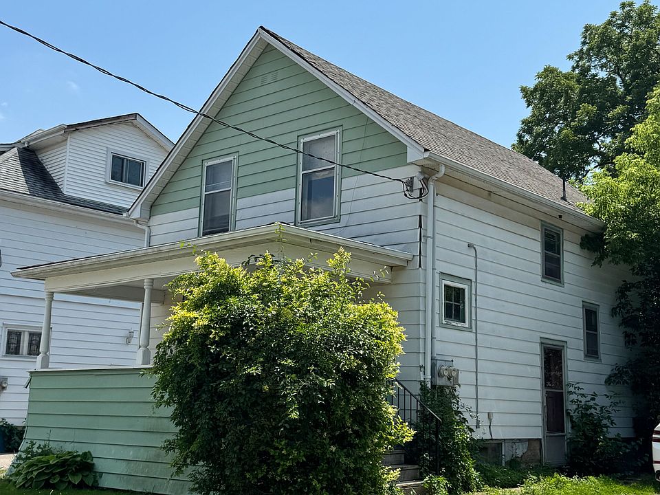 1st image of 4680 Ryerson Cres