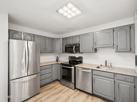 4th image of 6301 N Sheridan Rd APT 11K