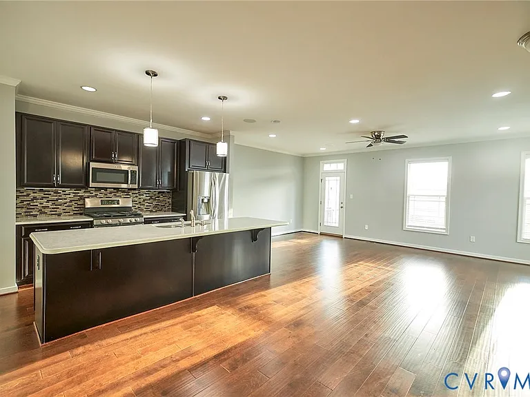 11458 Hayloft Ln — Photo 28