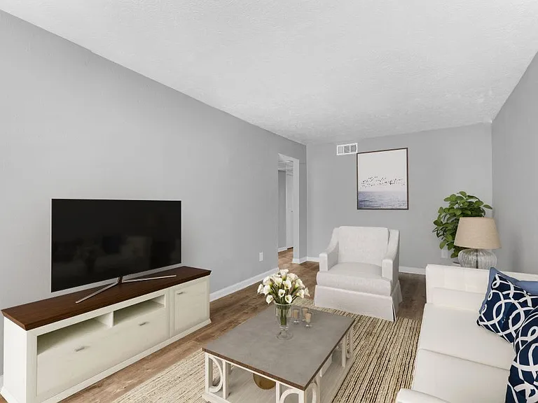4611 Samuell Blvd — Photo 3