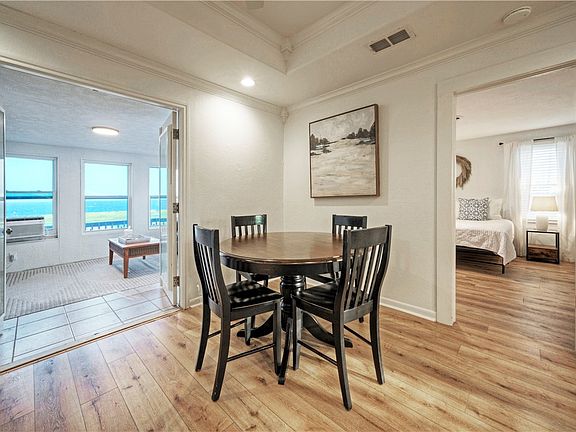 5th image of 3615 Shore Dr
