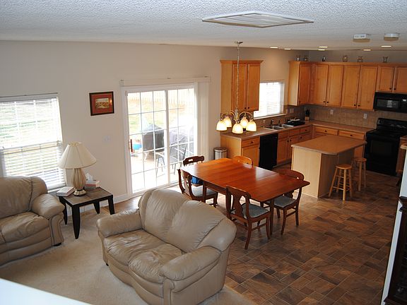 4th image of 4344 Stone Mountain Dr