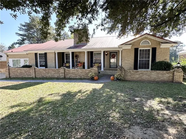 2817 Oak St, Tuscaloosa, AL 35401