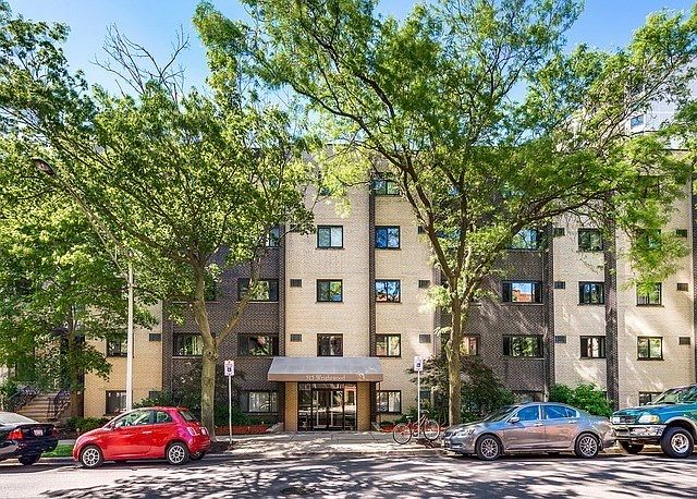 1st image of 515 W Wrightwood Ave APT 412