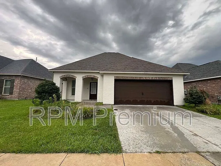 6212 Lake Edge Dr — Photo 1