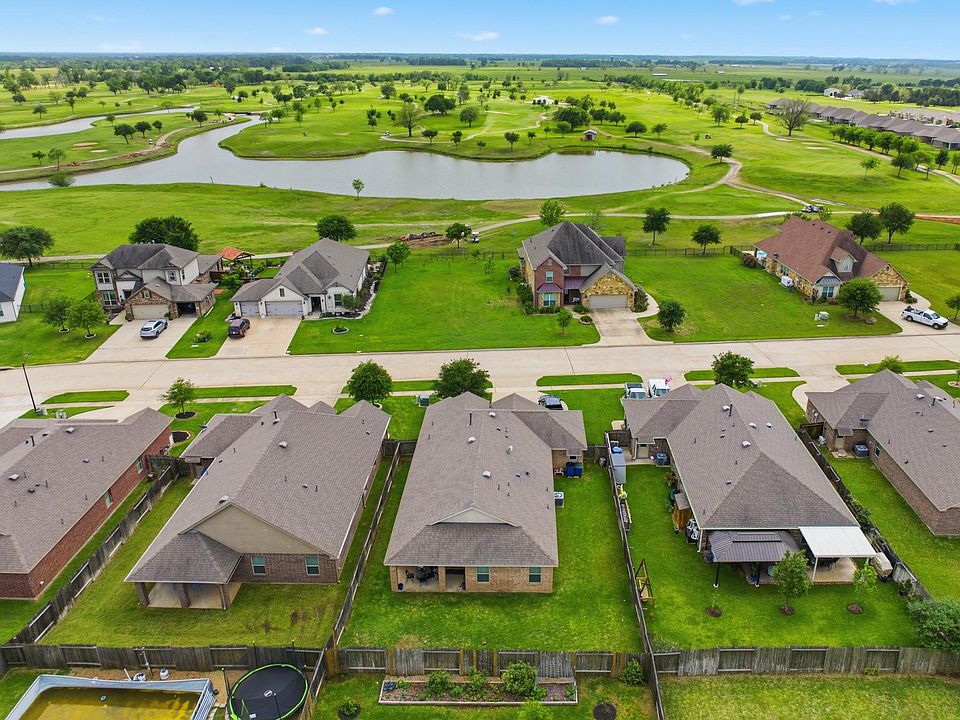 1st image of 2018 Eagle View Dr