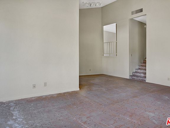 3rd image of 1436 S Camino Real