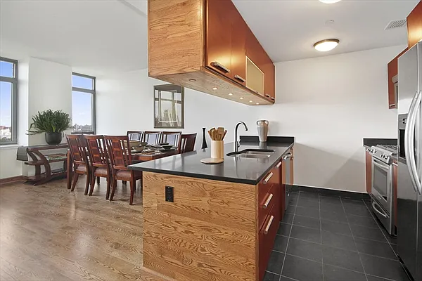 Sold by Citi Habitats | media 13
