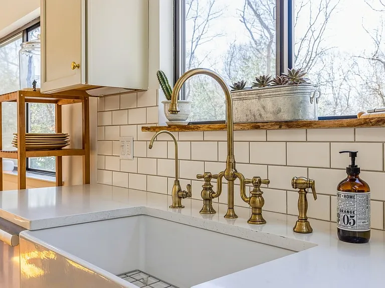213 Treescape Dr — Photo 7