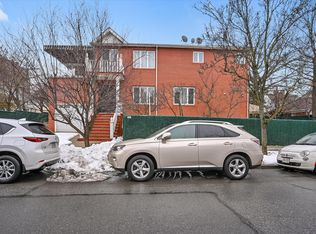 7716 Kew Forest Ln, Forest Hills, NY 11375