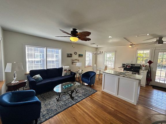 4th image of 1507 W 10th Ct