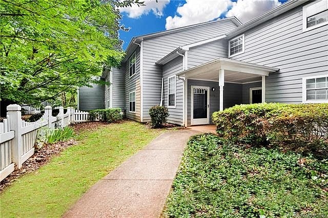 1st image of 6024 Treetop Ct