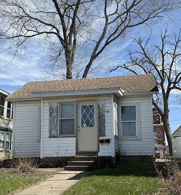 1st image of 1106 Rose STREET