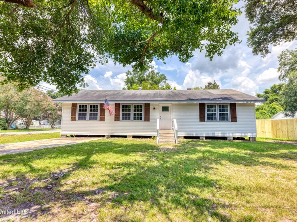 1200 7th St, Long Beach, MS 39560