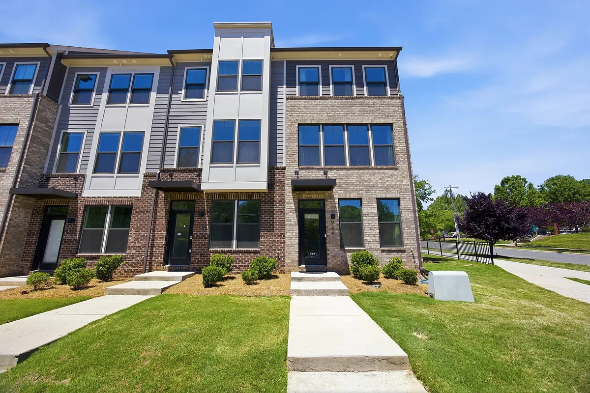 Building Photo - 964 Broad River Ln