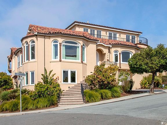3rd image of 198 El Verano Way