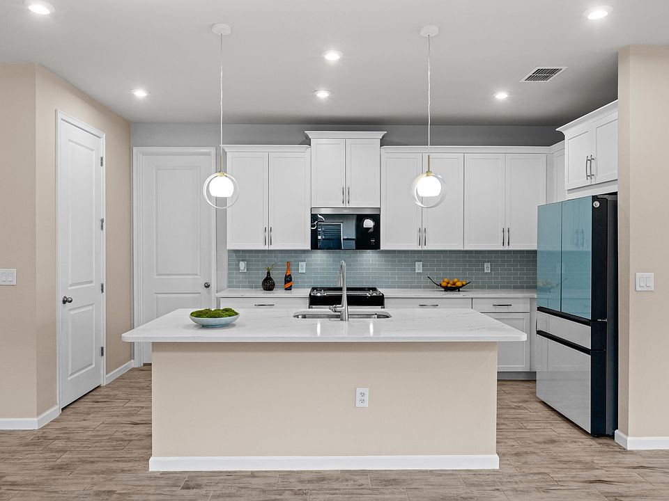 1st image of 10288 Bonavie Cove Dr