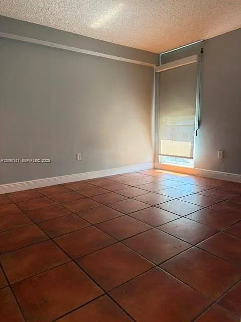 Sunny Shores Condo — Photo 4