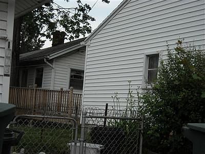 3rd image of 1769 Gondert Ave
