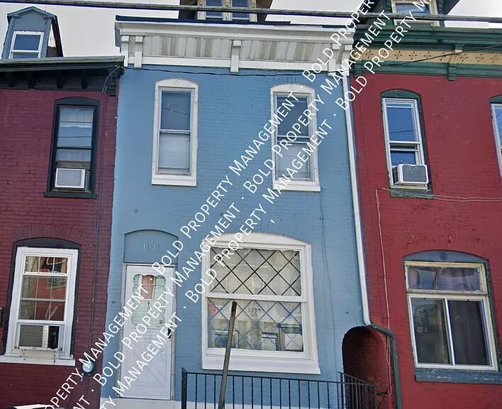 1030 Cotton St — Photo 1