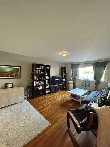 1 Oak Ave #1 Photo 1