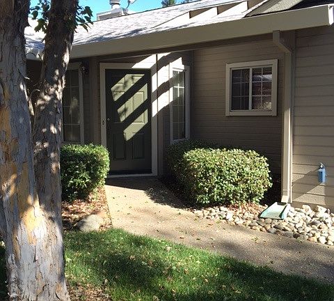2nd image of 4722 Courtland Ln