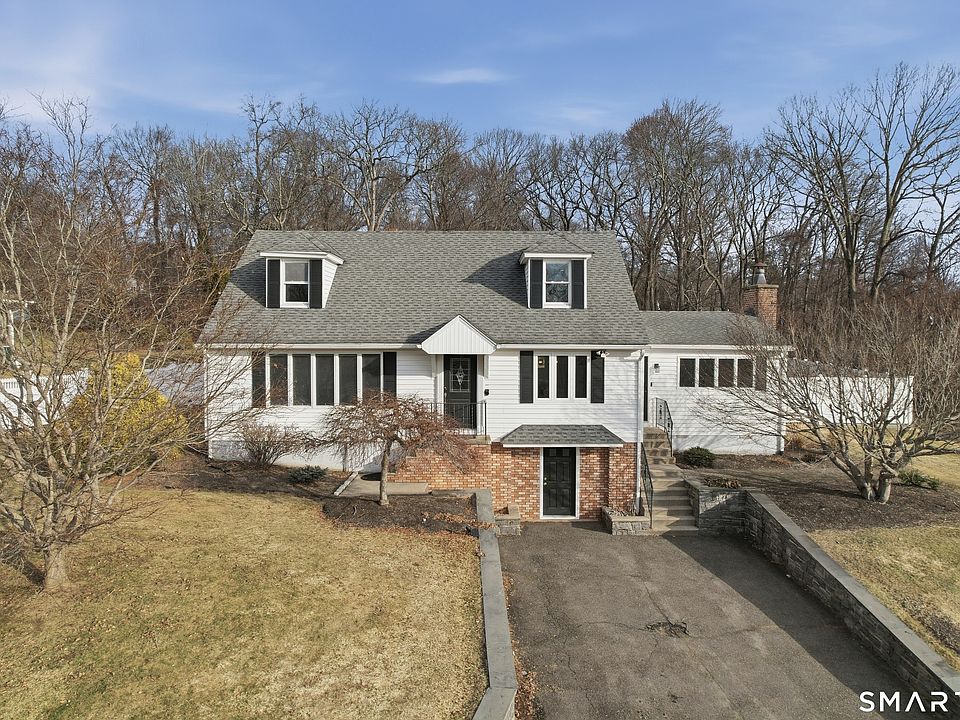 1st image of 12 Longmeadow Drive
