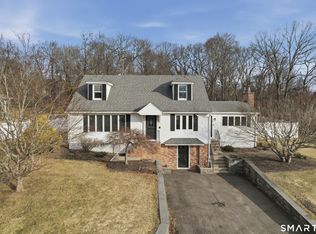 12 Longmeadow Dr, Wolcott, CT 06716