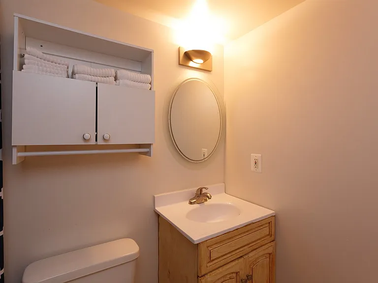 435 Manor Pl NW — Photo 3