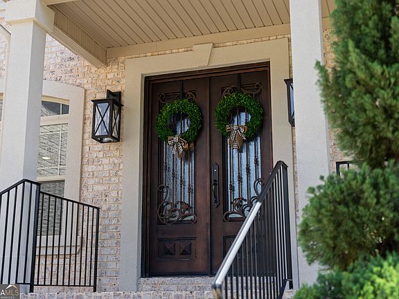 5th image of 105 Browning Ct