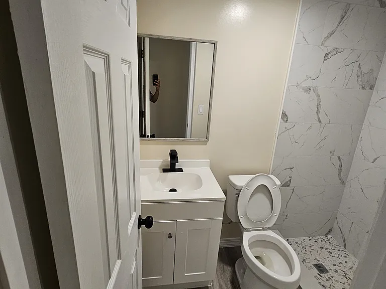 S Sunland Dr — Photo 11