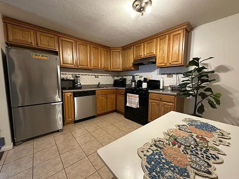 13 Cross St #2 — Photo 3
