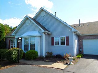 3808 Warwick Ct, Coraopolis, PA