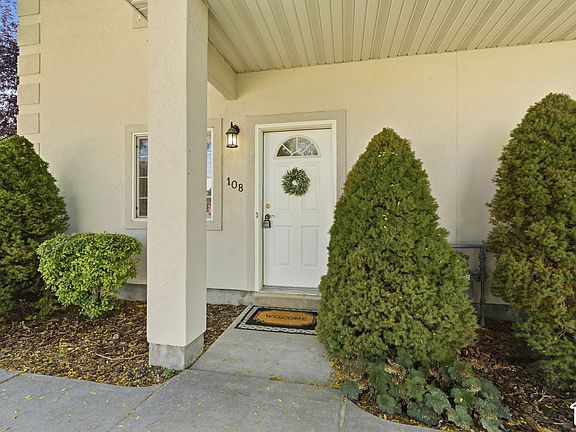 4th image of 108 Penhurst Pl