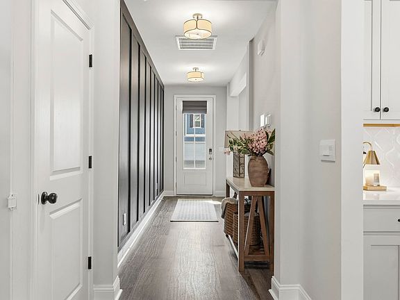 5th image of 7014 Shooting Star Way