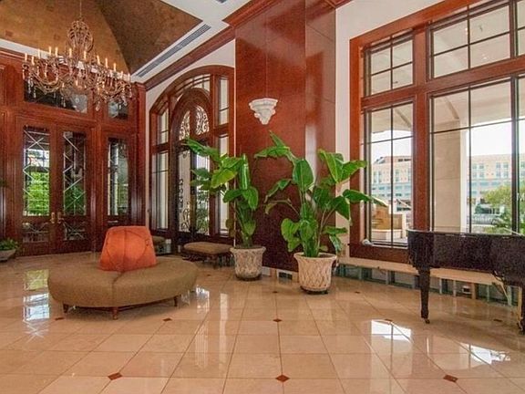 4th image of 345 Bayshore Blvd APT 606