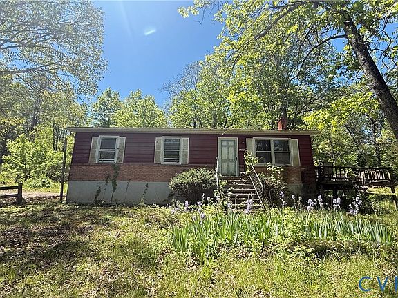 2nd image of 1386 Springwood Rd
