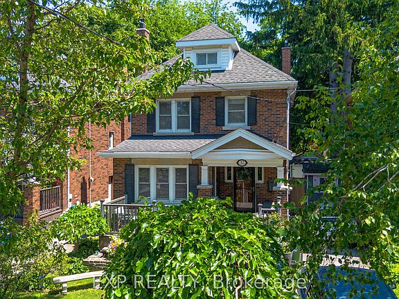 4th image of 32 Dalewood Cres