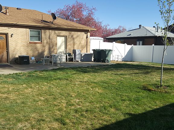 2nd image of 10755 Logan Ct
