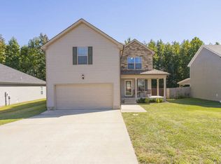1392 Freedom Dr, Clarksville, TN 37042