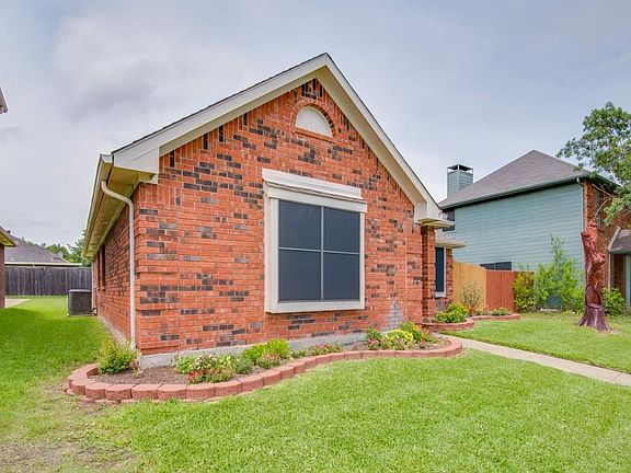 2nd image of 2308 Cuesta Ln
