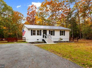 17797 Point Lookout Rd, Lexington Park, MD 20653