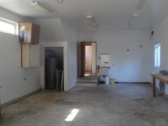 4th image of 120-122 S. Coral St.