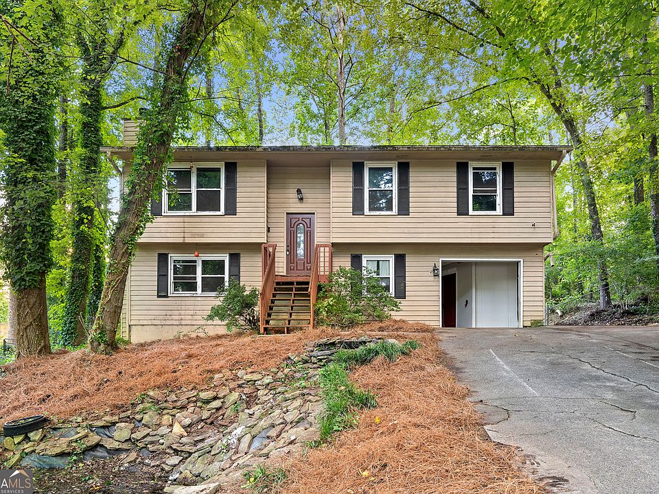 1st image of 571 Tate Creek Ct NW