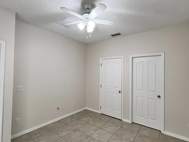 3548 Peppervine Dr — Photo 15